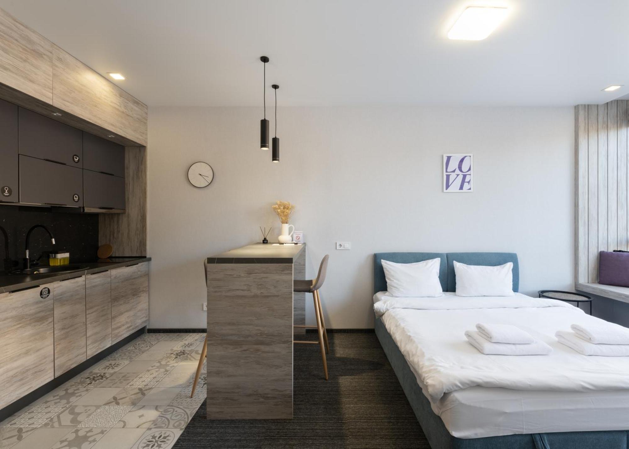 Nyvky Residence Kyiv Exterior photo